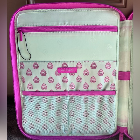 ‼️Vera Bradley Tablet Organizer‼️ - Picture 3 of 7